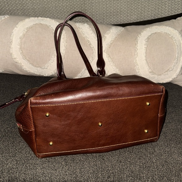 Dooney & Bourke Florentine Large Zip Barlow - Chestnut - Picture 3 of 3